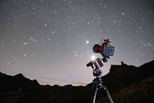 Bresser Star Tracker Astronomical Photo Mount - PM 100